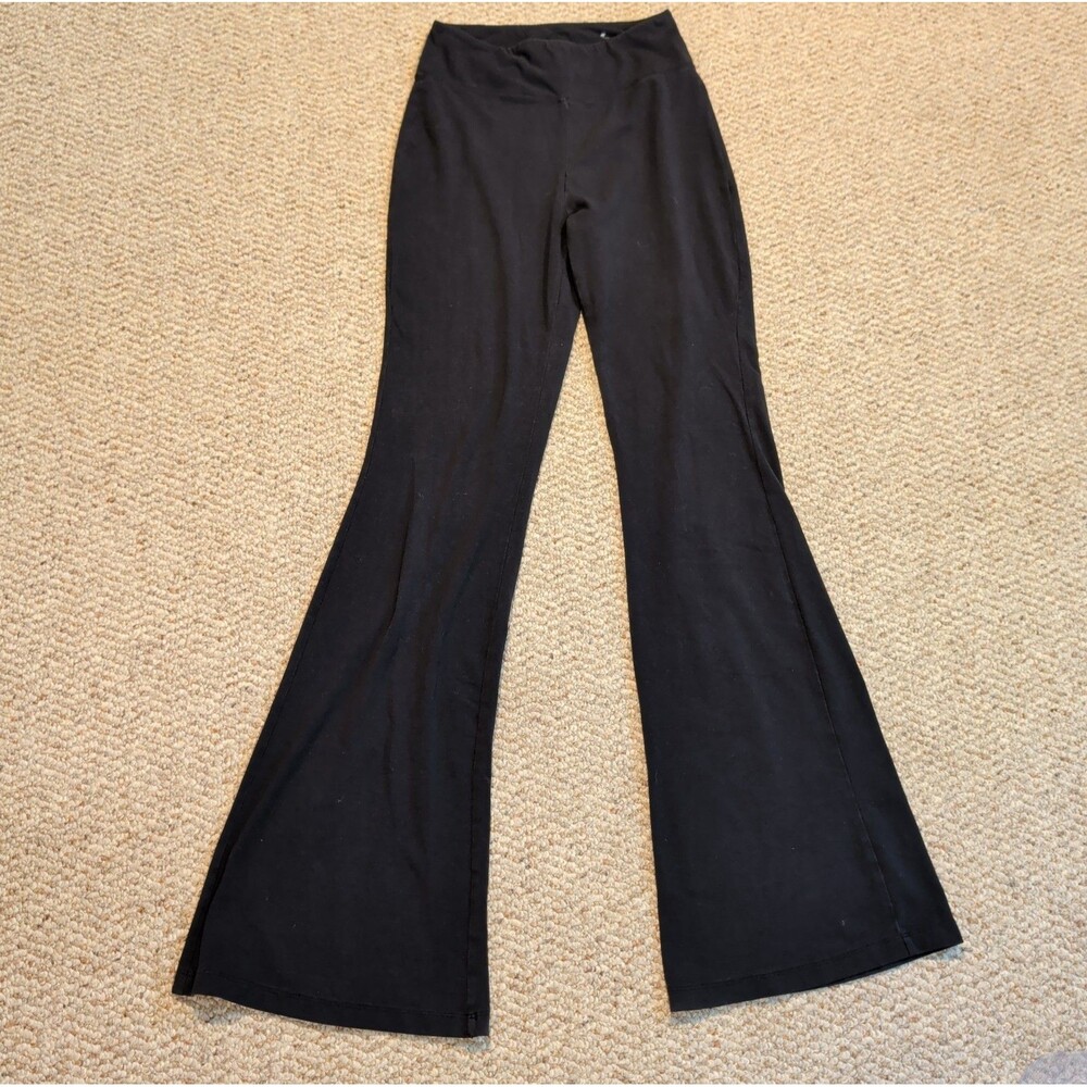SO The Favorite High Rise Flare Leggings Womens Small Black Yoga Athleisure